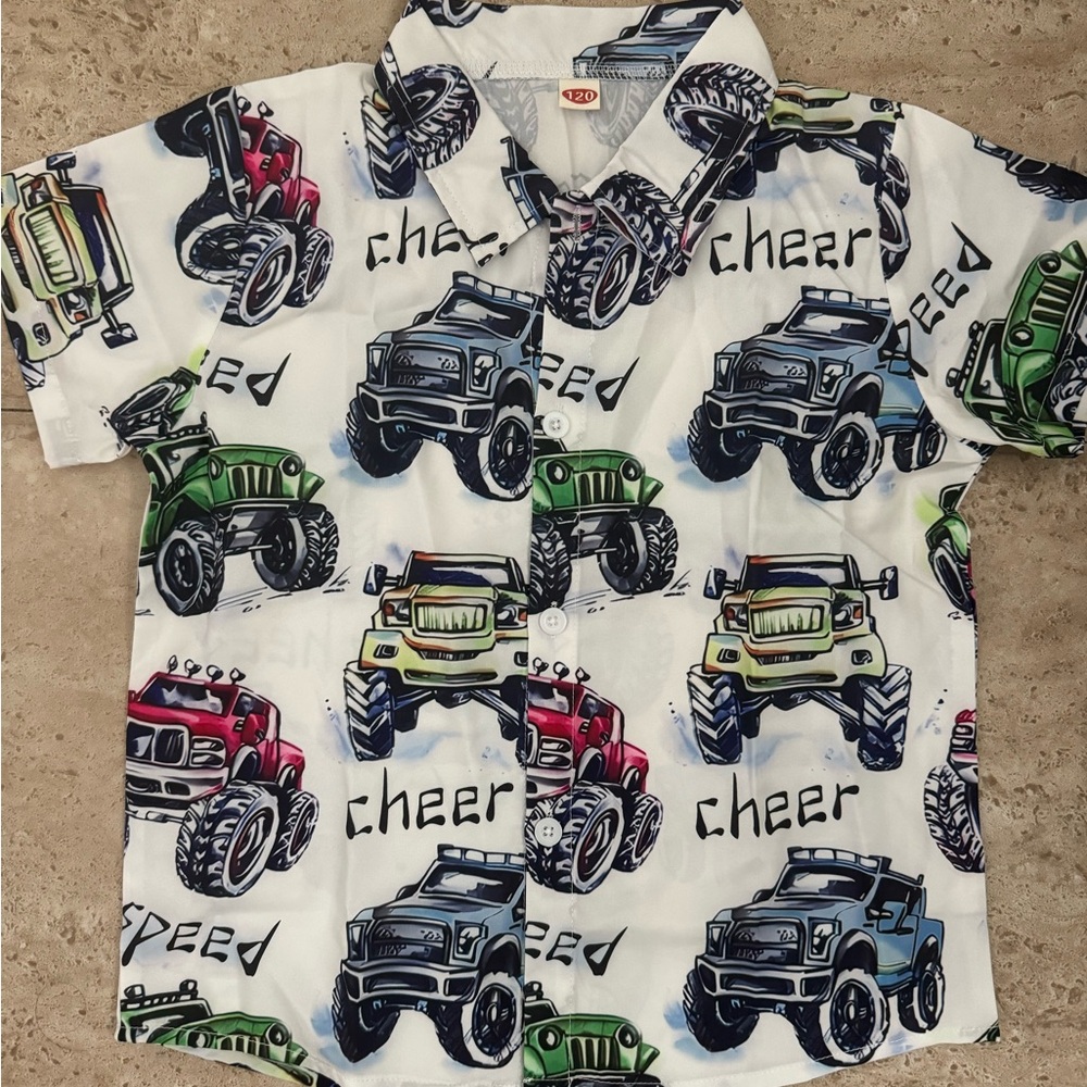 NWT  button shirt
